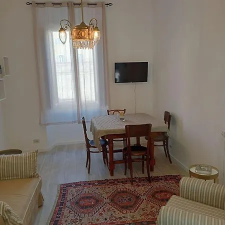 דירה Breakfast At St Peter רומא